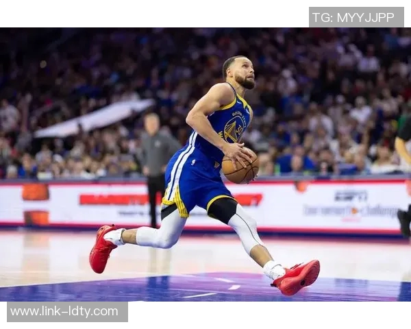 弗莱：围绕库里建队更能提升球队夺冠机会超越字母哥的选择